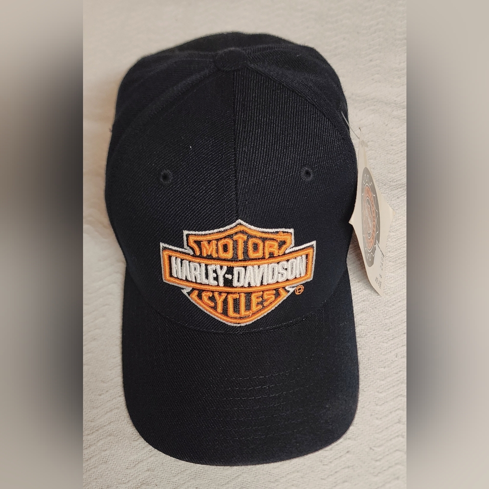 Harley-Davidson Black Cap with Orange Logo Fitted Size 7 1/8 NWT